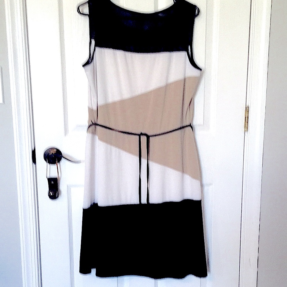 Dress tricolor size 14